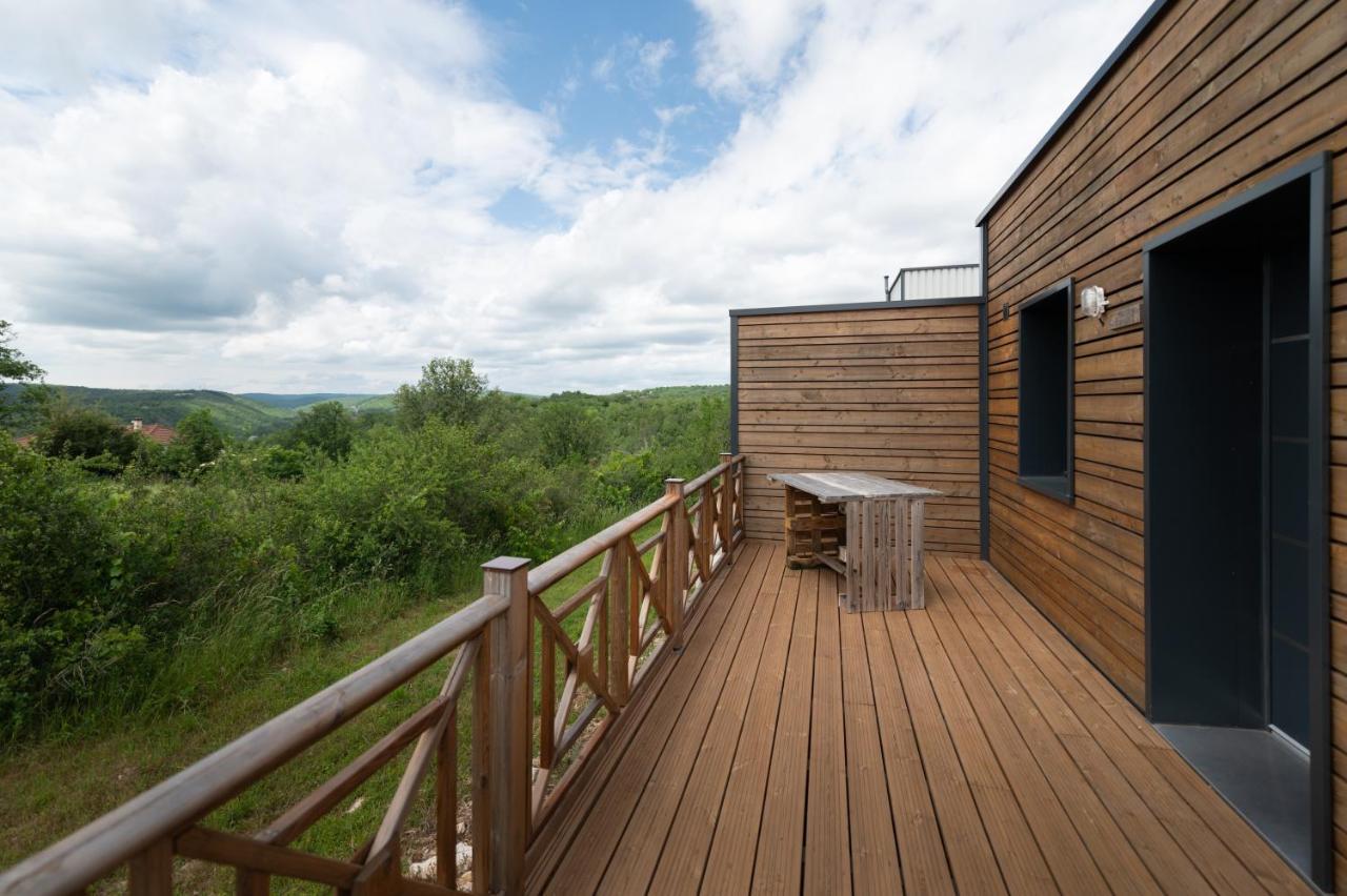 Lot En Dock 3 Logements Atypiques Et Ecologiques En Vallee De La Dordogne Souillac Exteriér fotografie